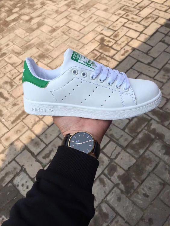 Adidas Sneakers