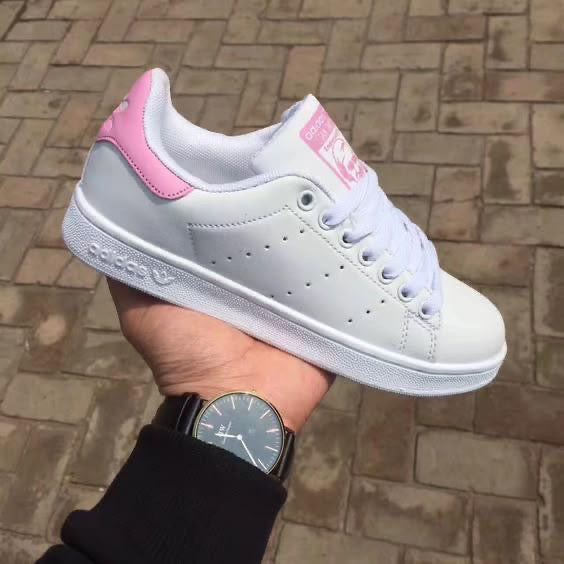 Adidas Sneakers
